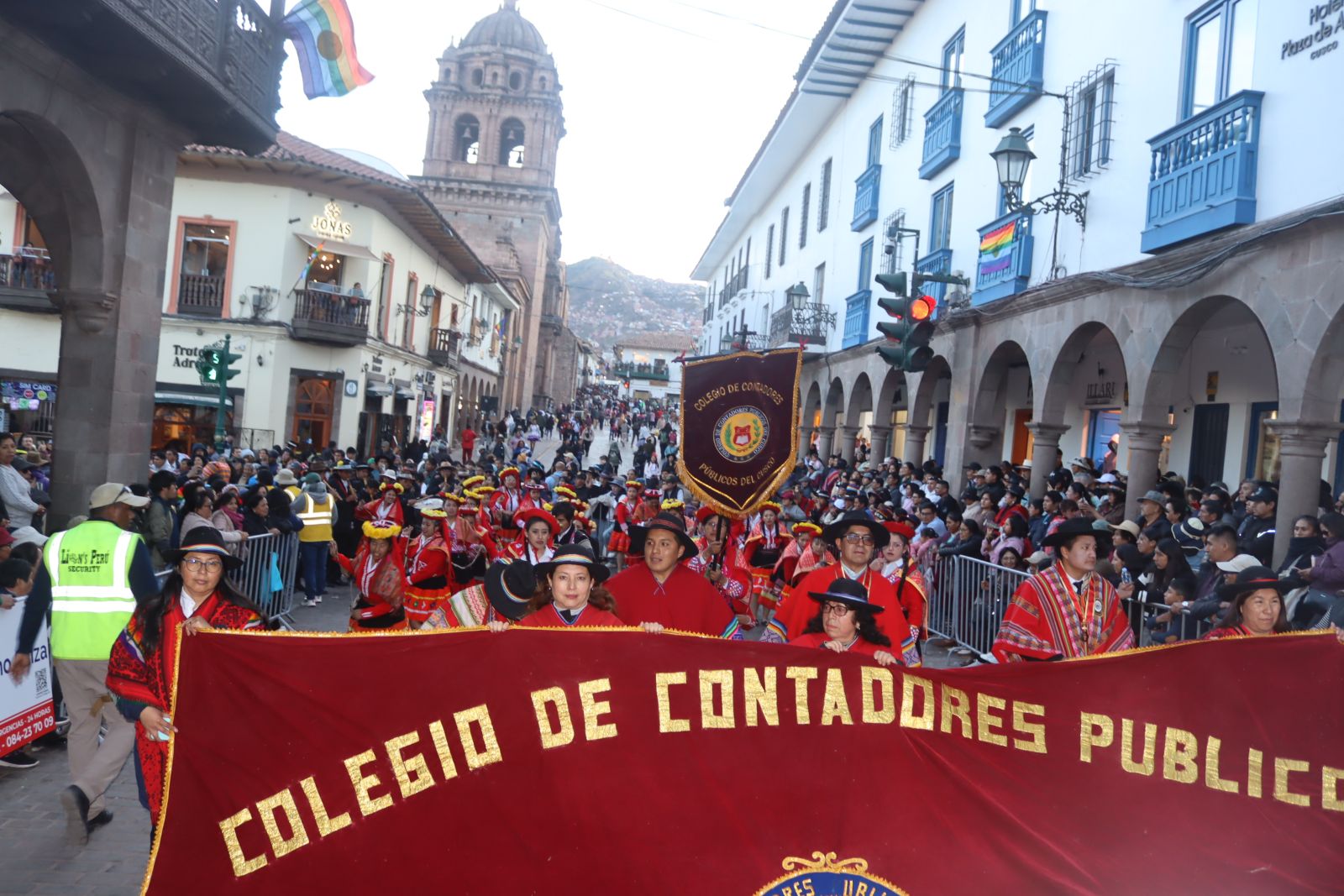 Foto 19 de DESFILE INSTITUCIONAL POR MES JUBILAR 2026